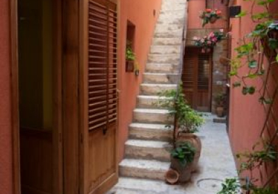 Casa Vacanze Appartamento Il Cortile Fiorito Srl